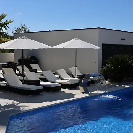 Luxury Sundance *