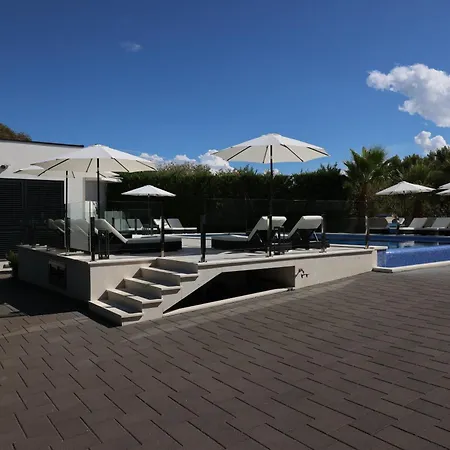Luxury Sundance
